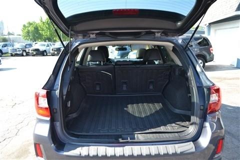 Subaru Outback 4dr Wgn 2.5i Limited 2016