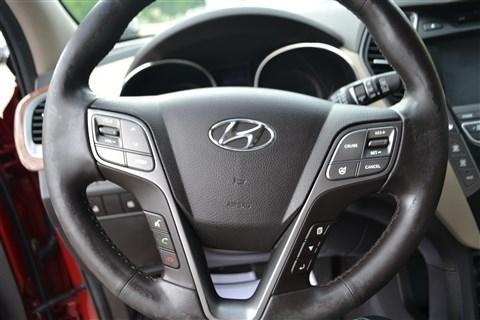 Hyundai Santa Fe FWD 4dr GLS 2014