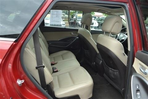 Hyundai Santa Fe FWD 4dr GLS 2014