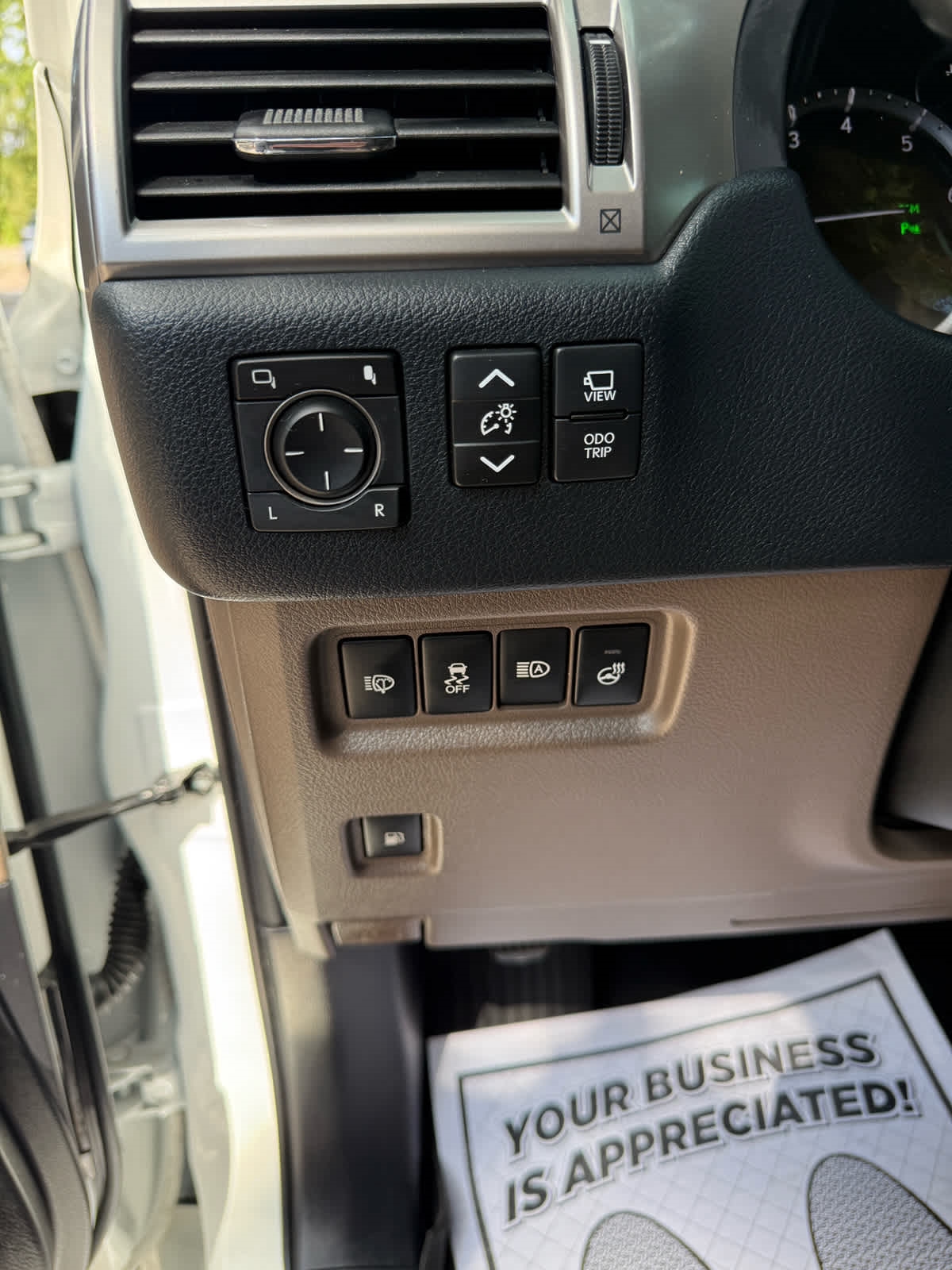 2023 Lexus GX 460 Luxury photo 17