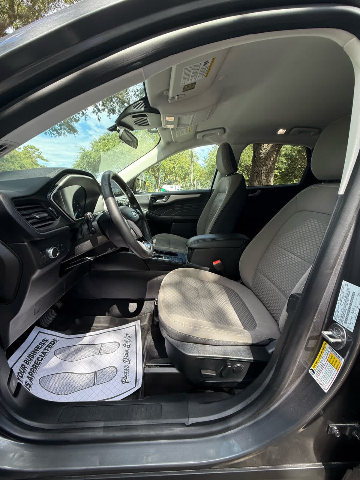 2021 Ford Escape SE photo 5