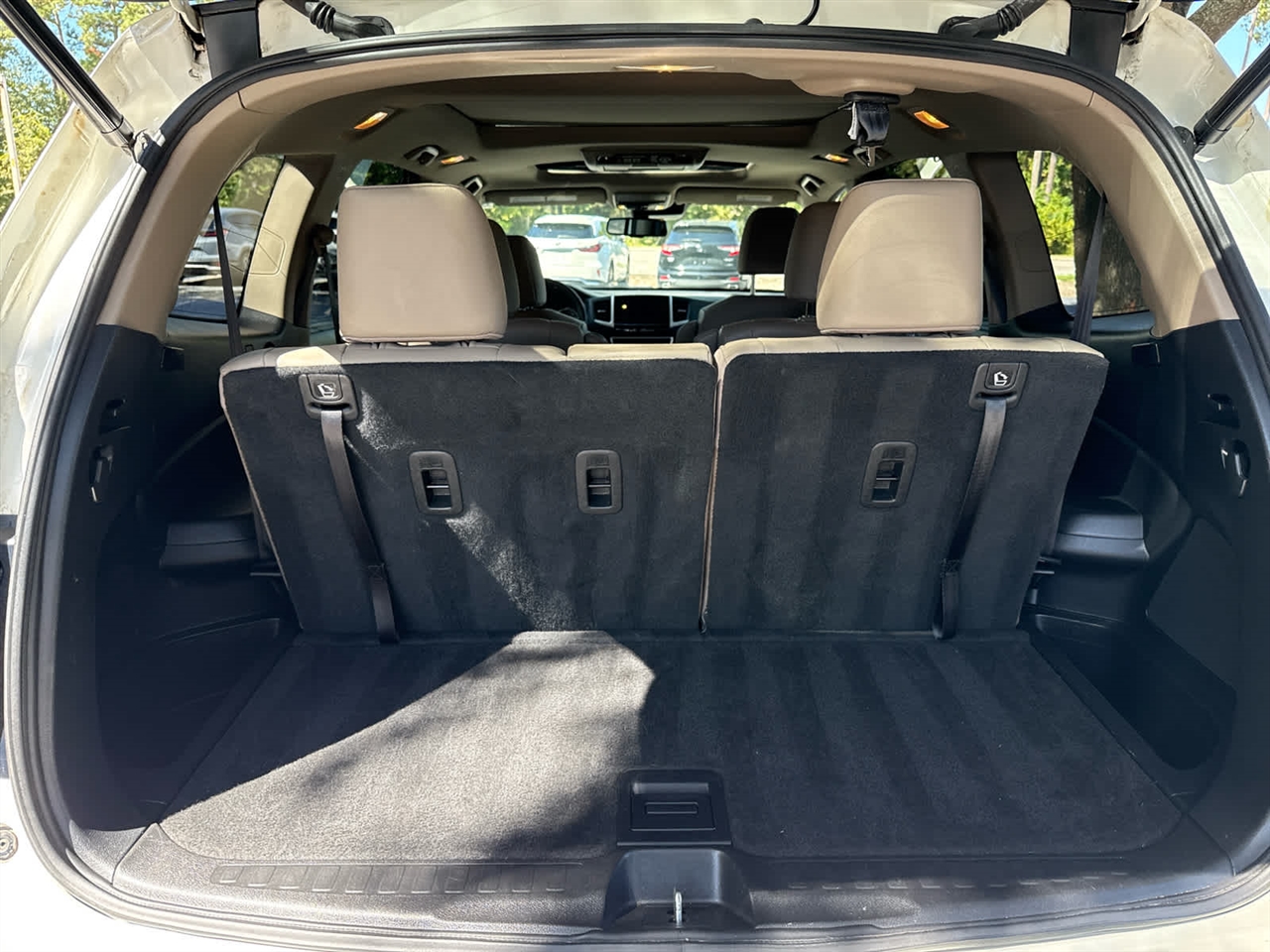 2017 Honda Pilot Elite photo 12