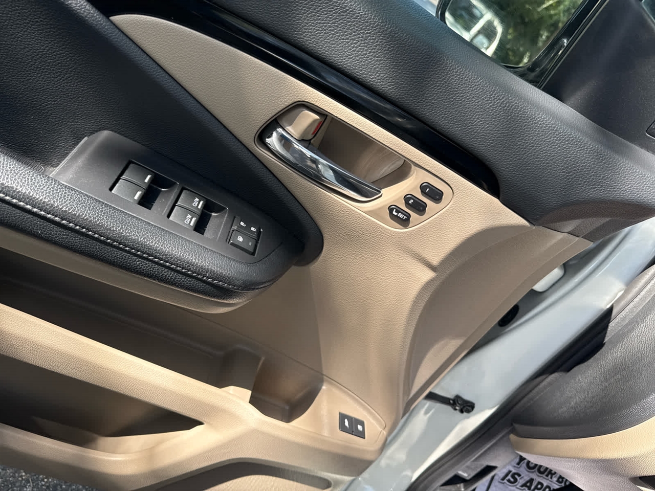 2017 Honda Pilot Elite photo 22