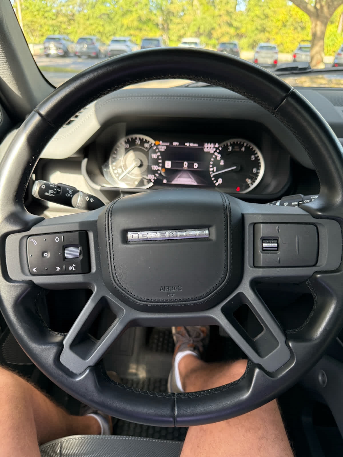 2023 Land Rover Defender X-Dynamic SE photo 19