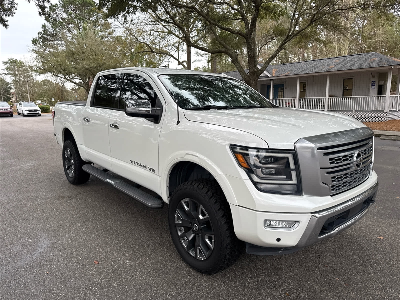 Nissan Titan  2020