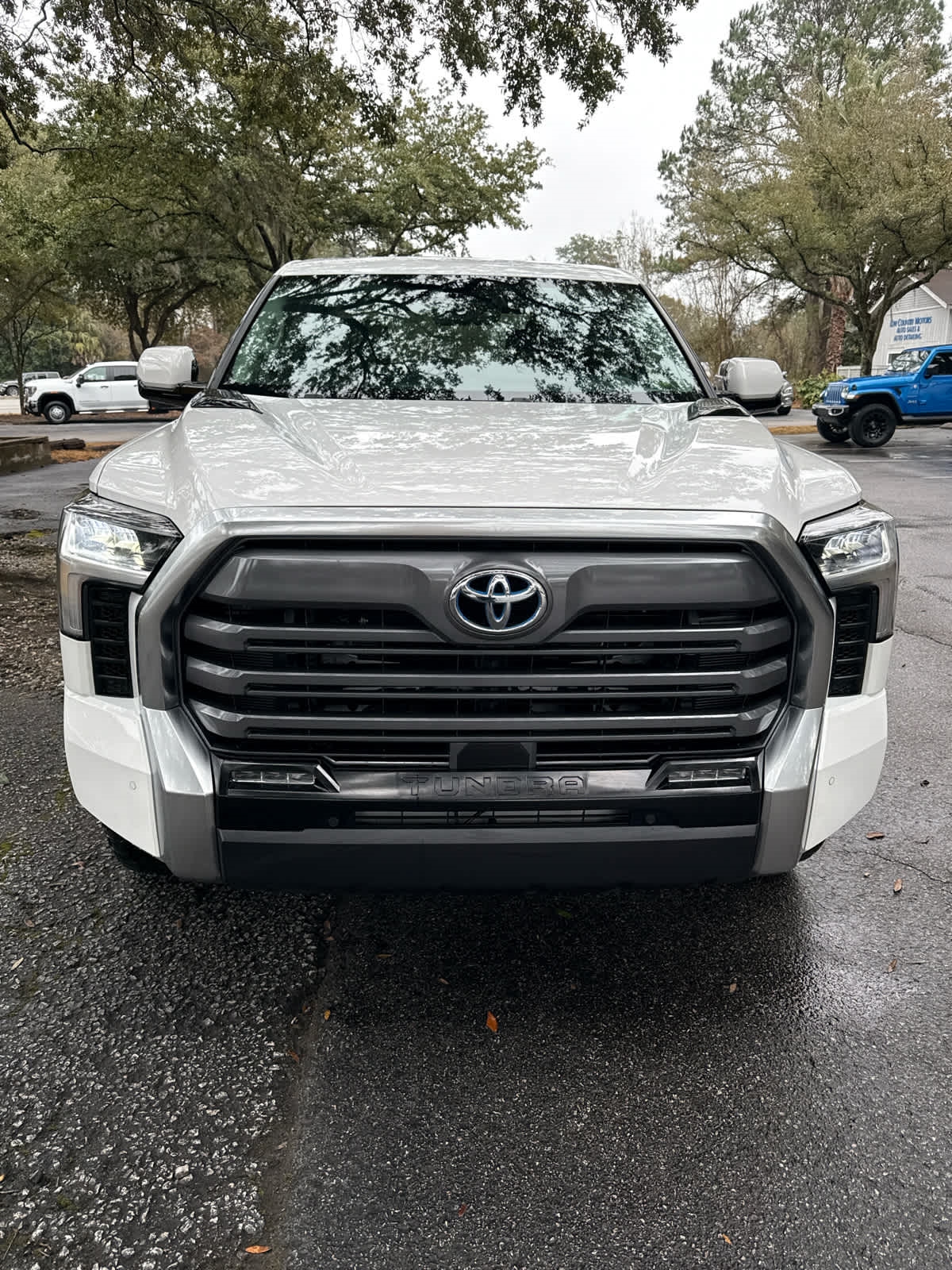 Toyota Tundra  2023