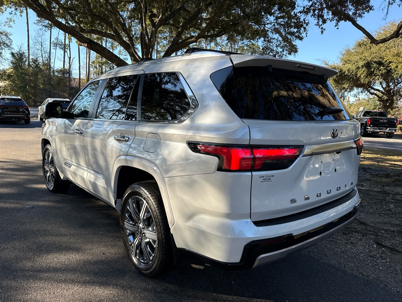 Toyota Sequoia  2025