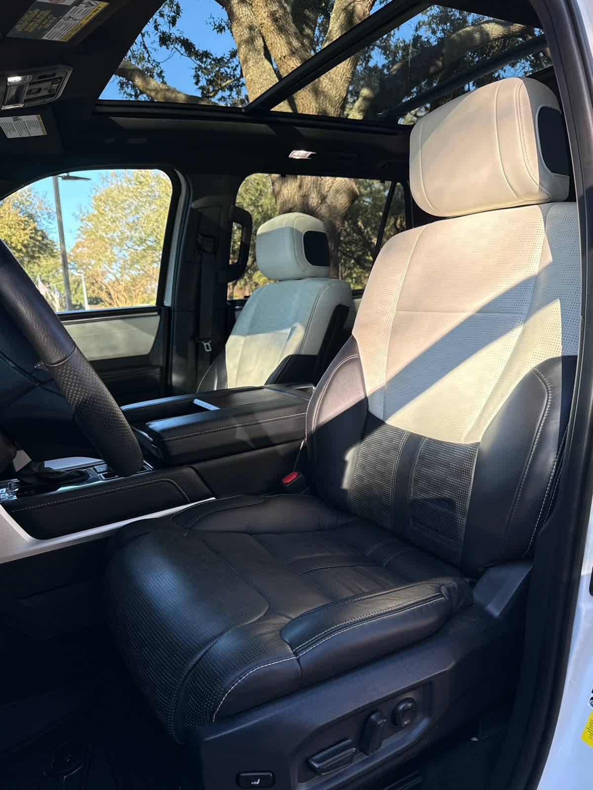 Toyota Sequoia  2025