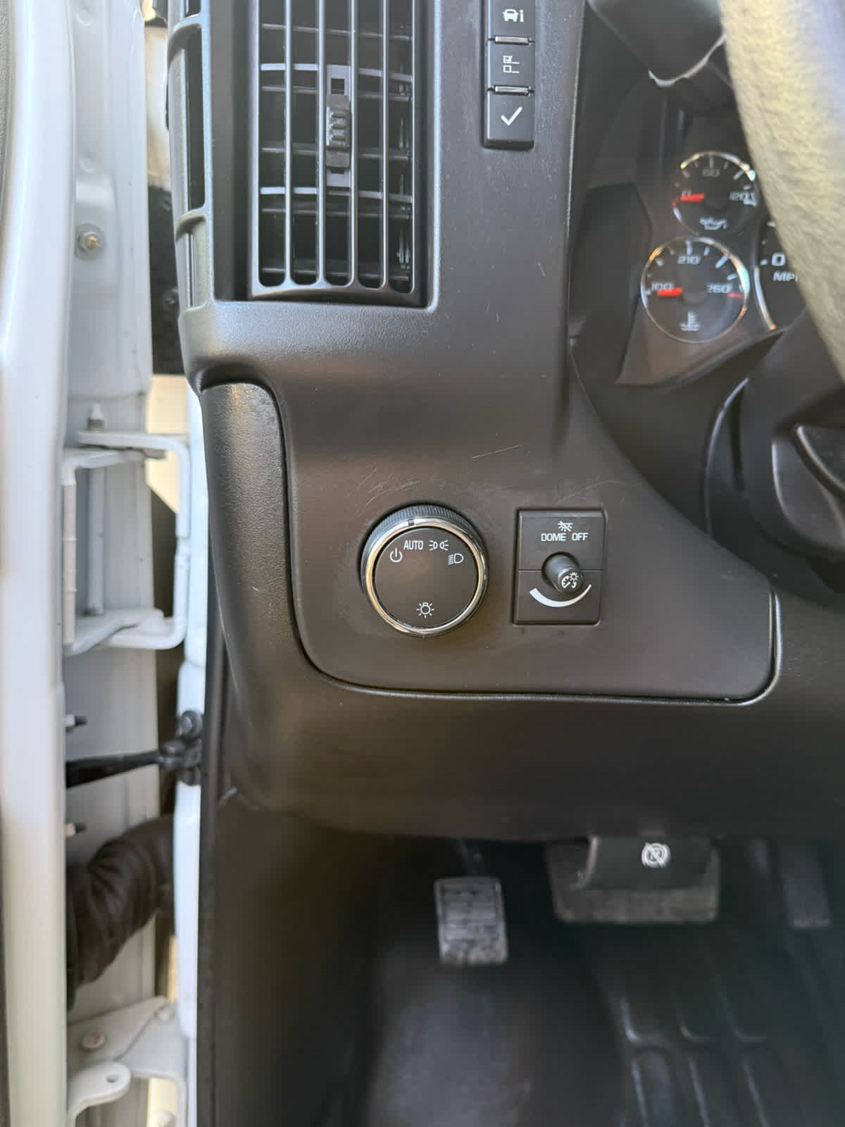 Chevrolet Express  2024