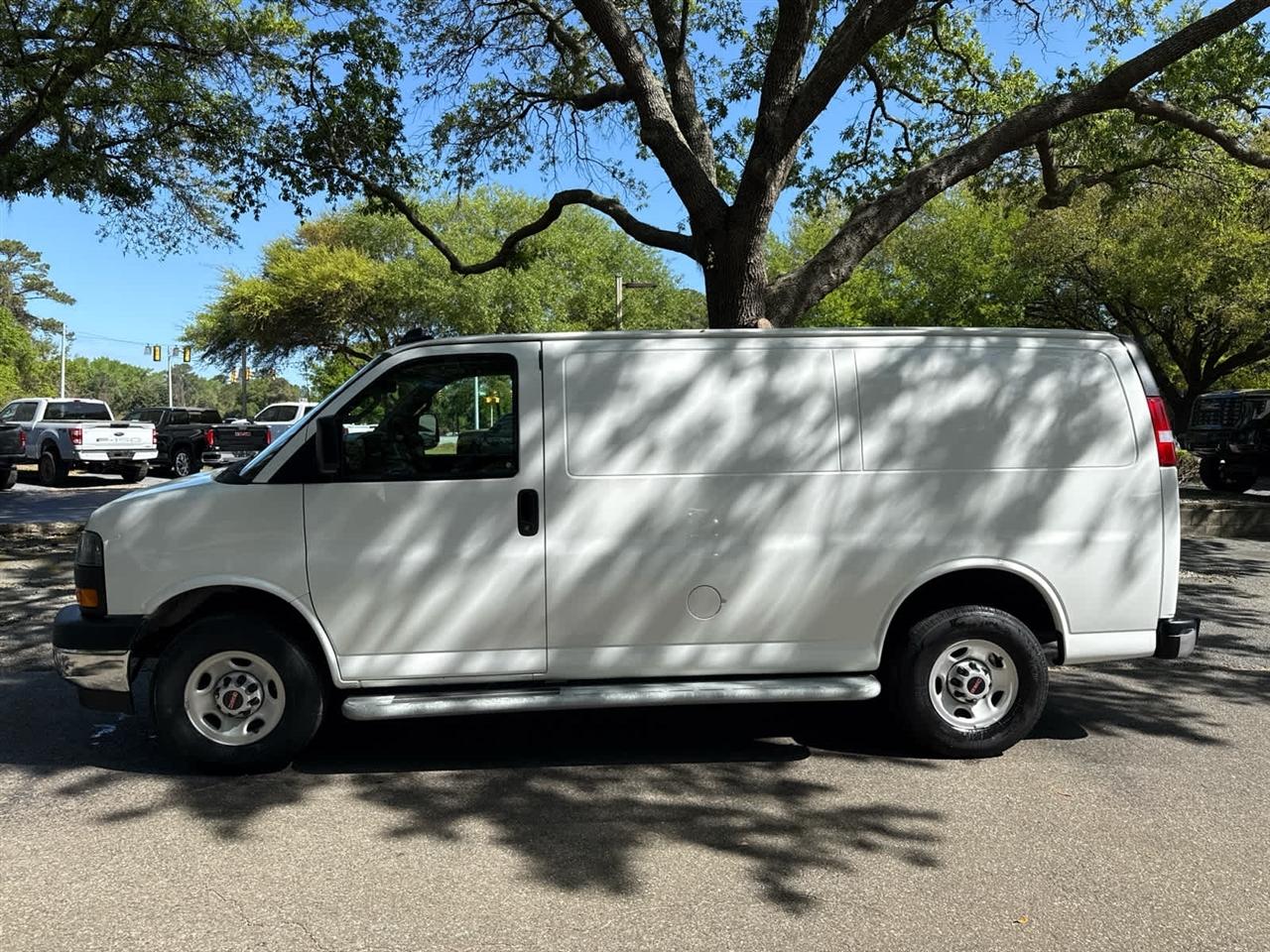 GMC Savana  2024