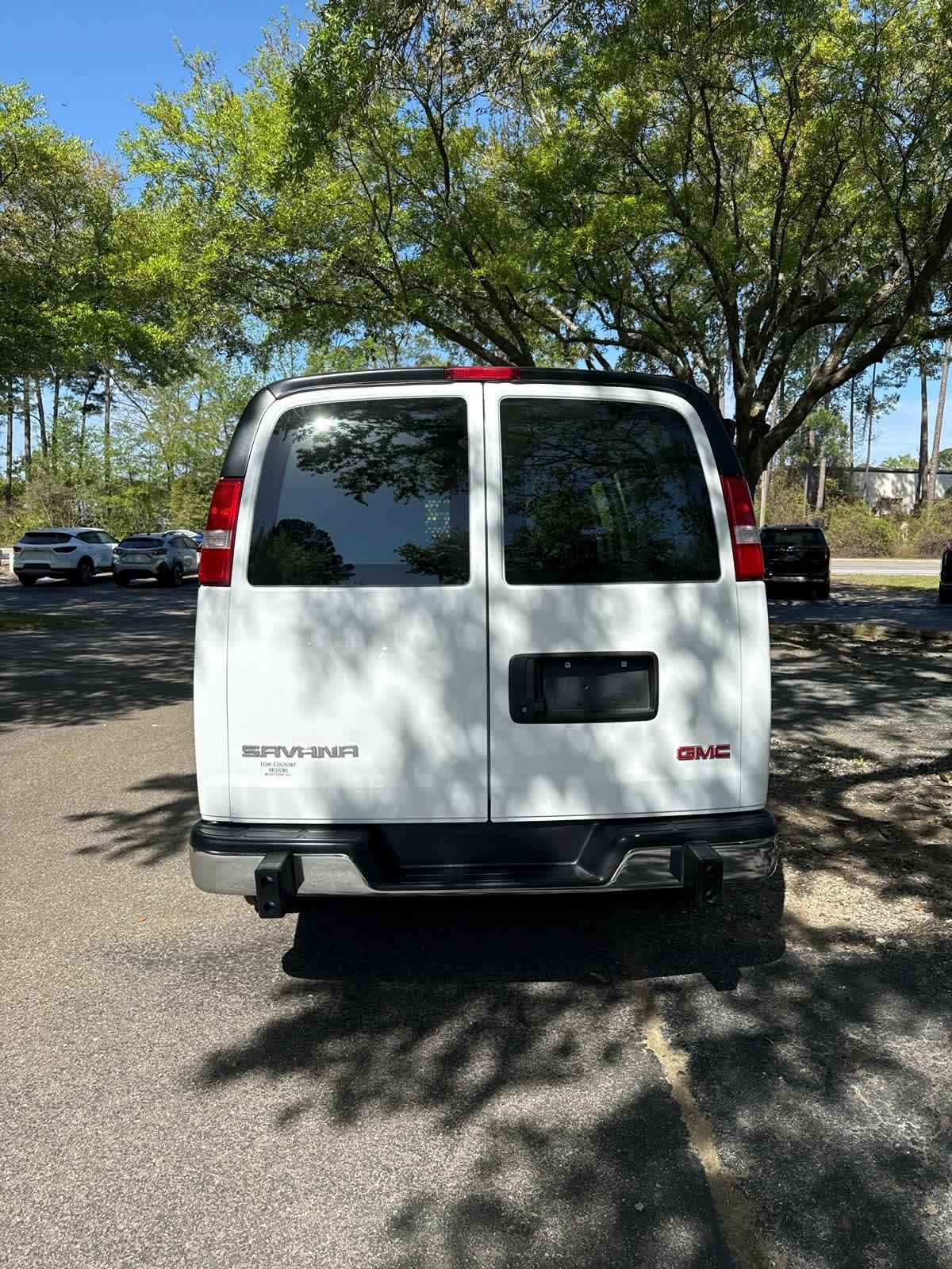 GMC Savana  2024