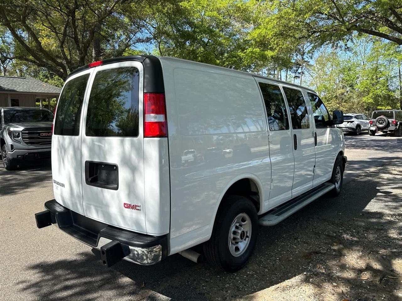 GMC Savana  2024