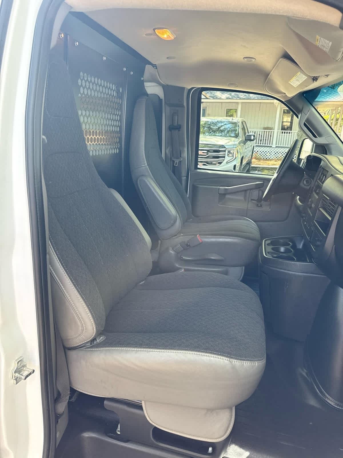 GMC Savana  2024
