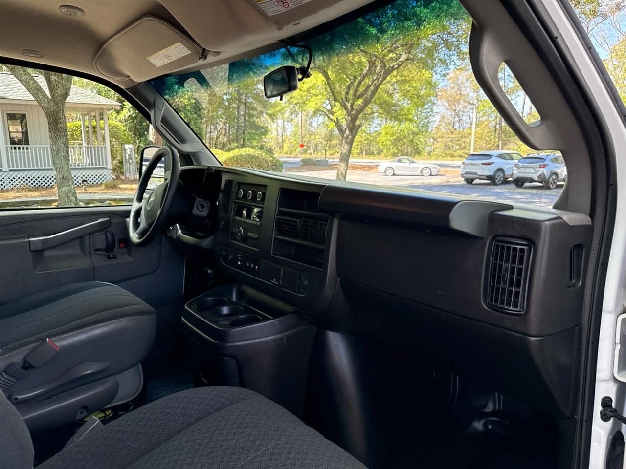 GMC Savana  2024