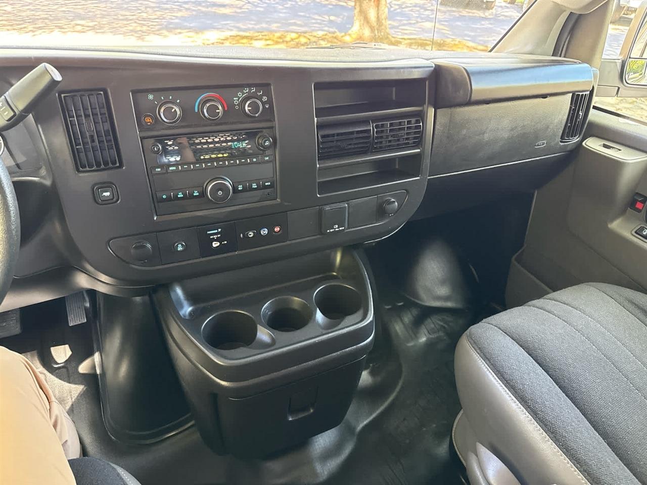 GMC Savana  2024