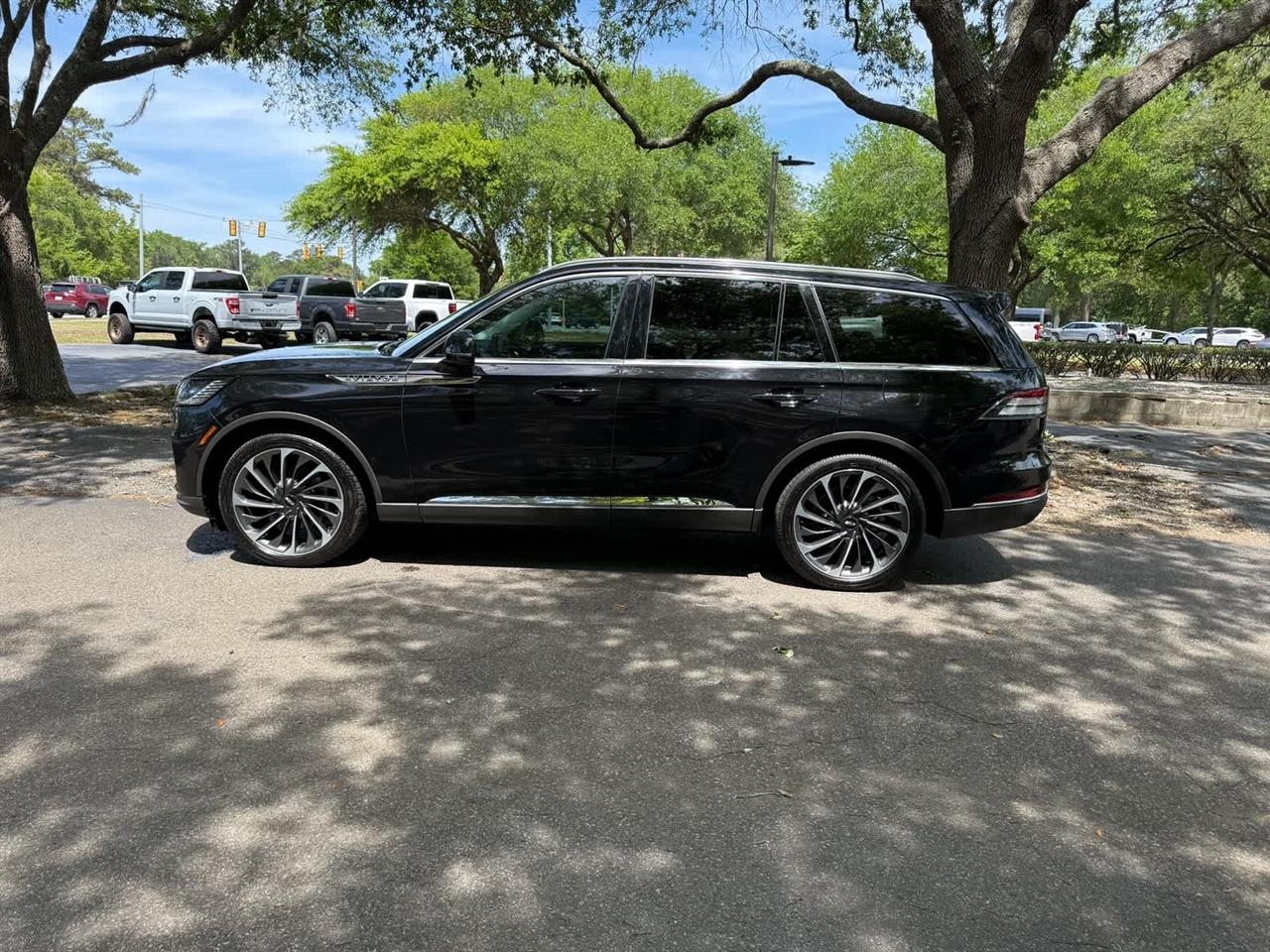 Lincoln Aviator  2025