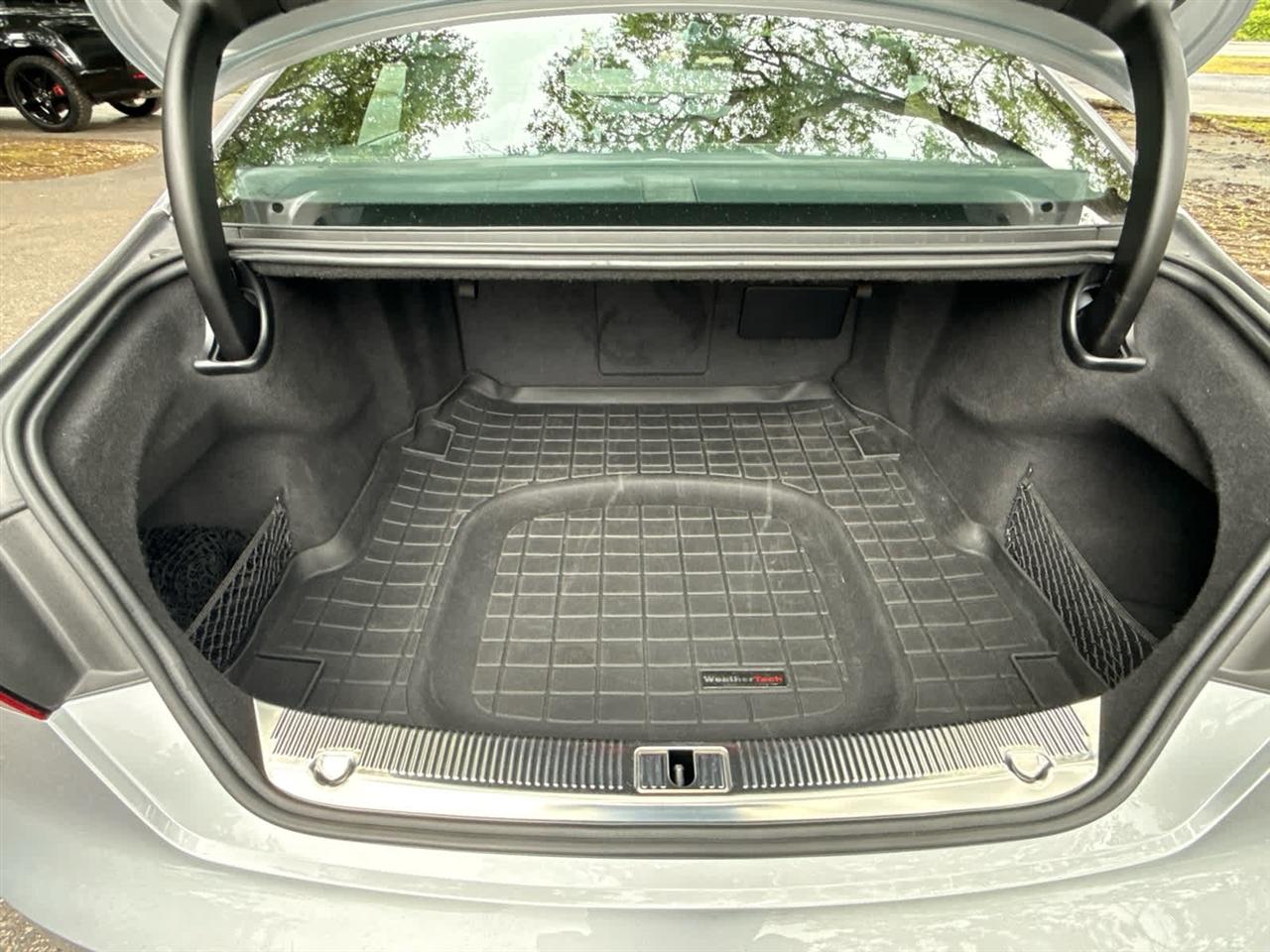 Audi A8  2015