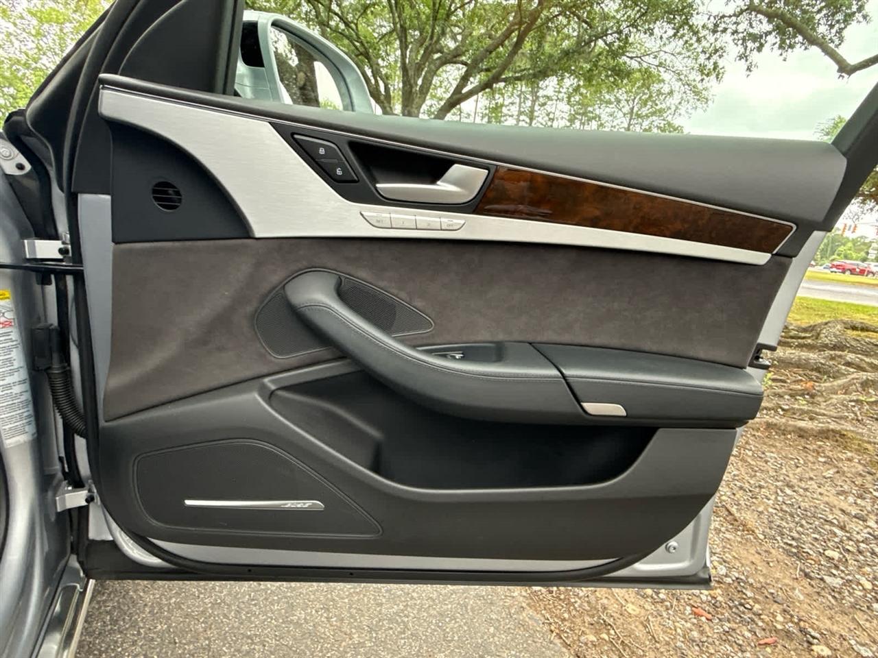Audi A8  2015