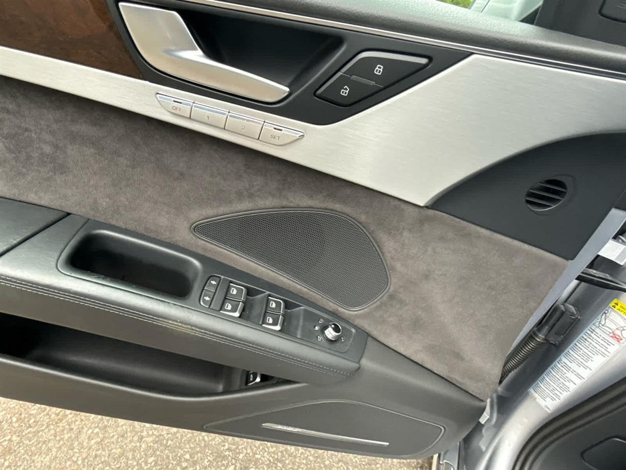 Audi A8  2015