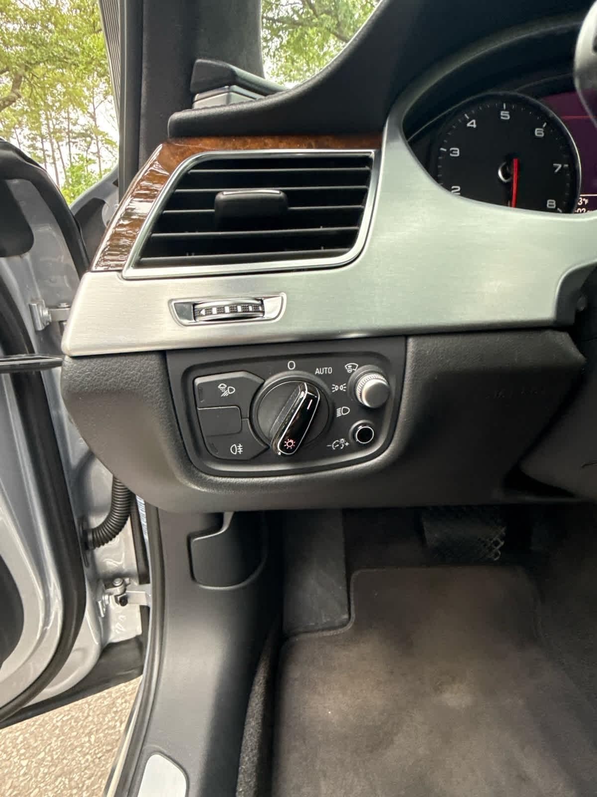 Audi A8  2015