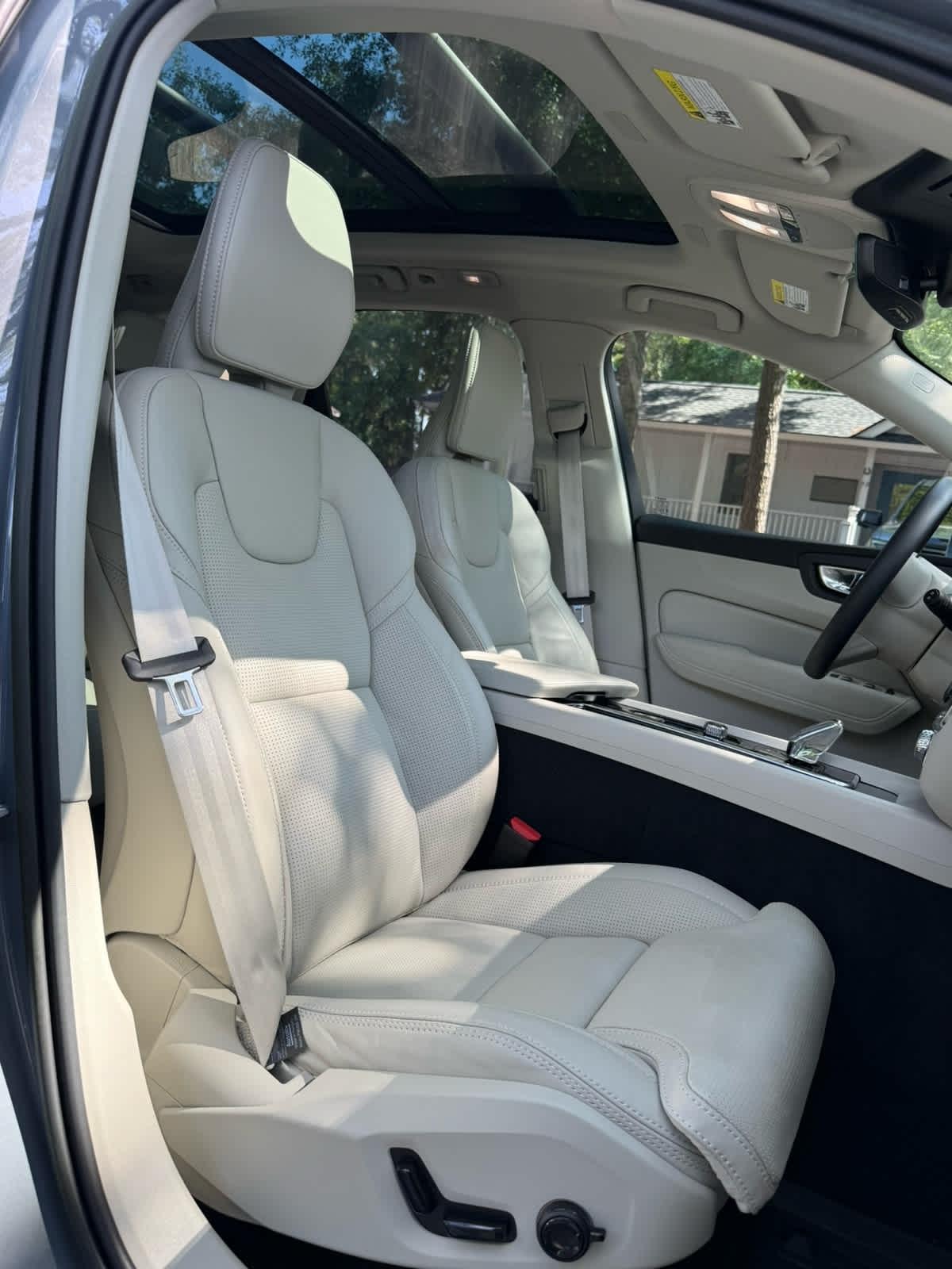 Volvo XC60  2023