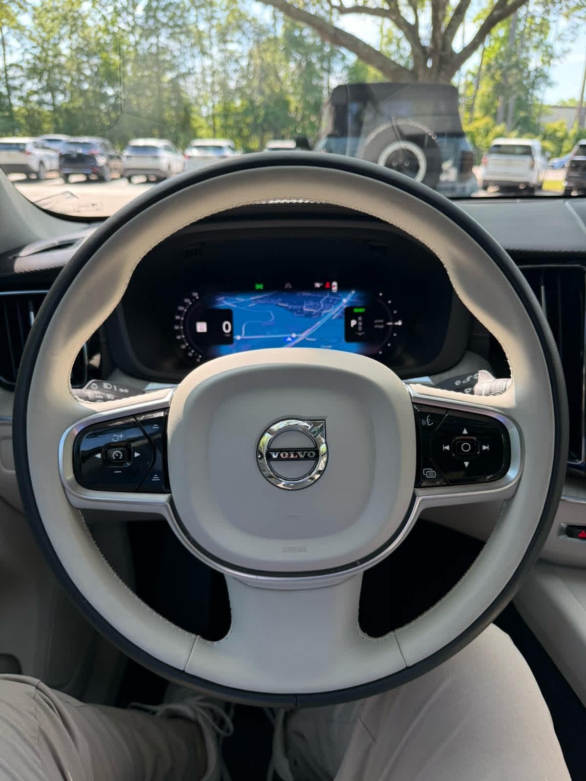 Volvo XC60  2023