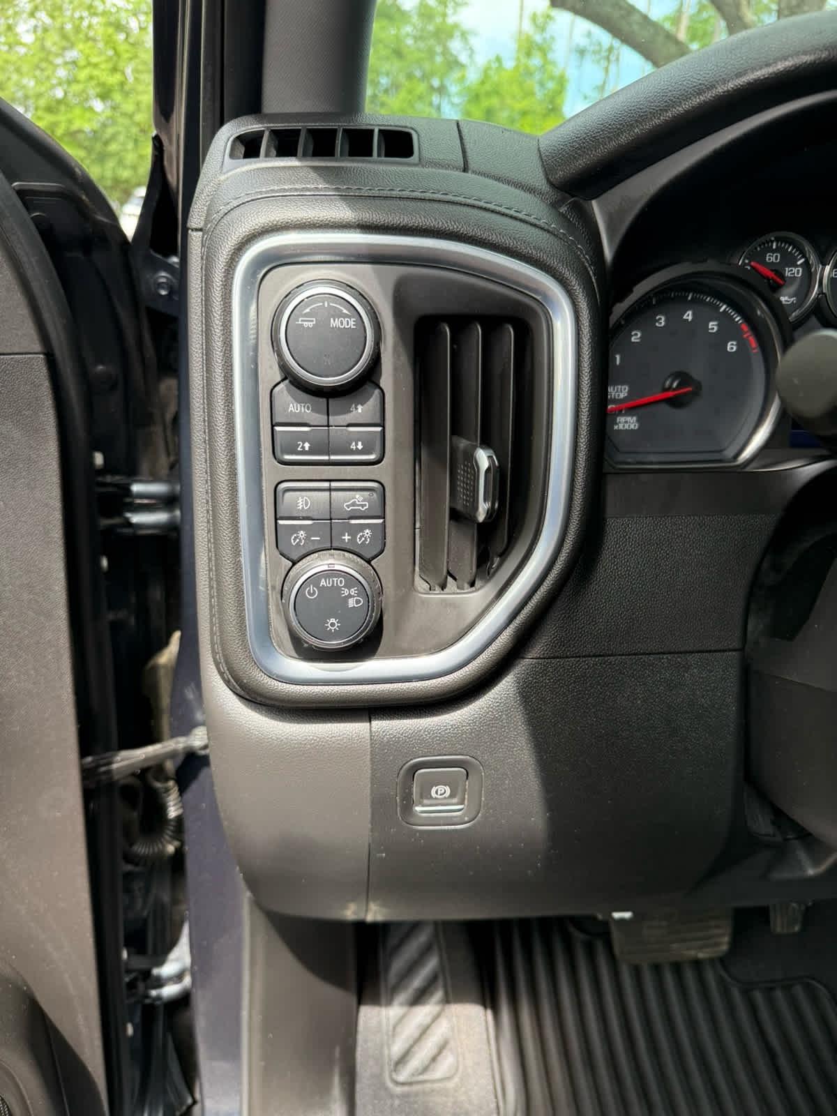 Chevrolet Silverado 1500  2020