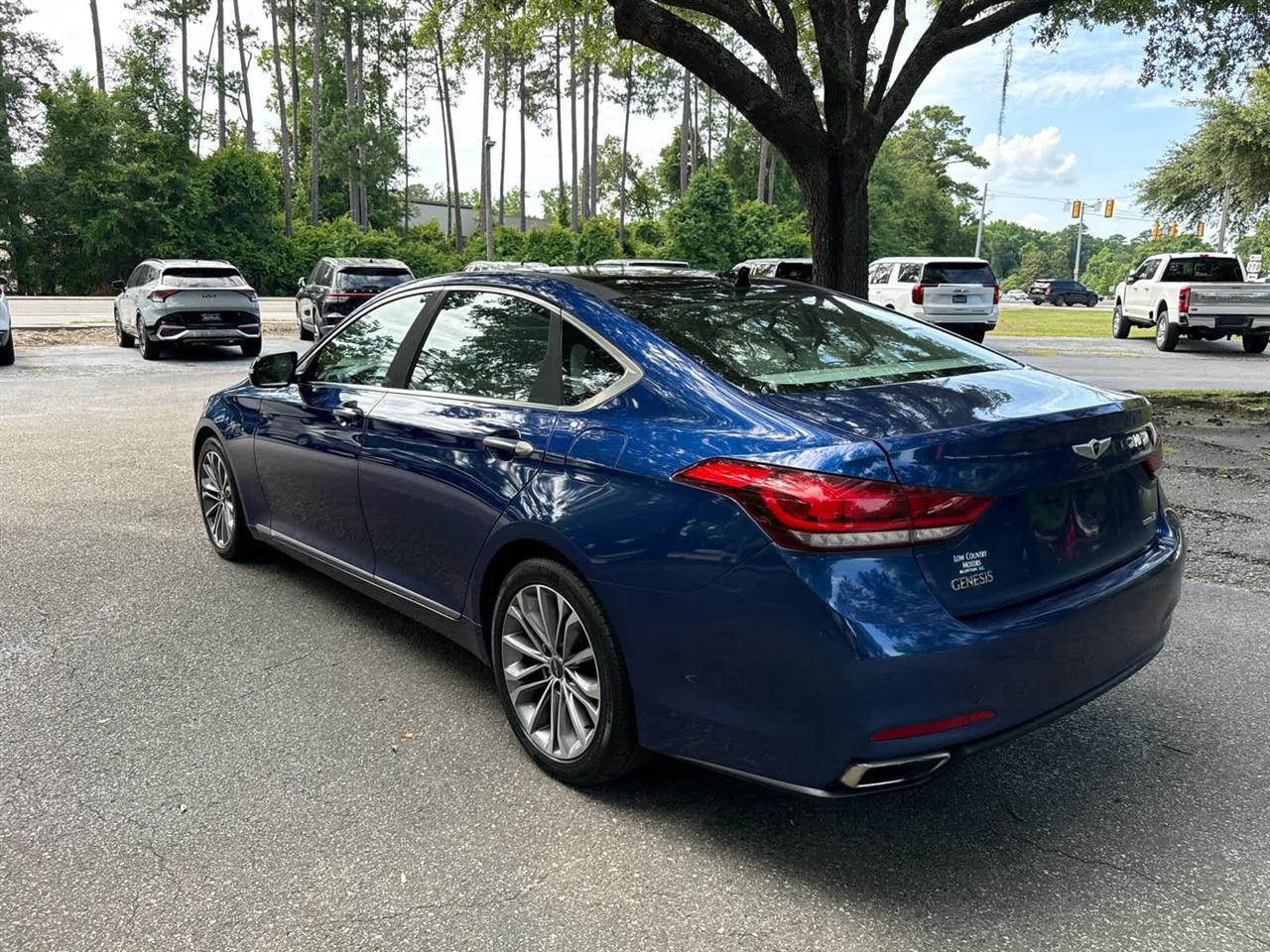 Hyundai Genesis  2015