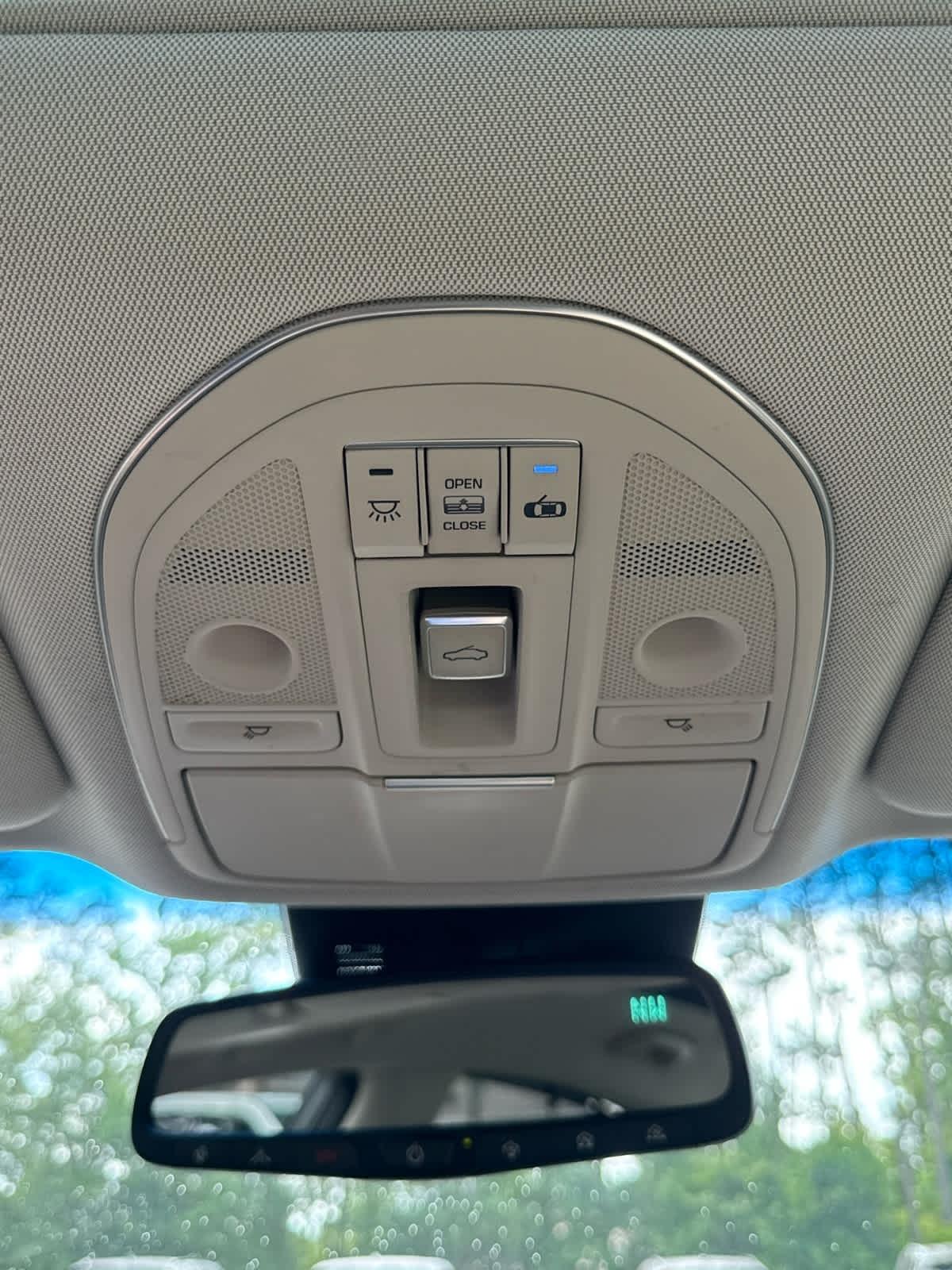 Hyundai Genesis  2015