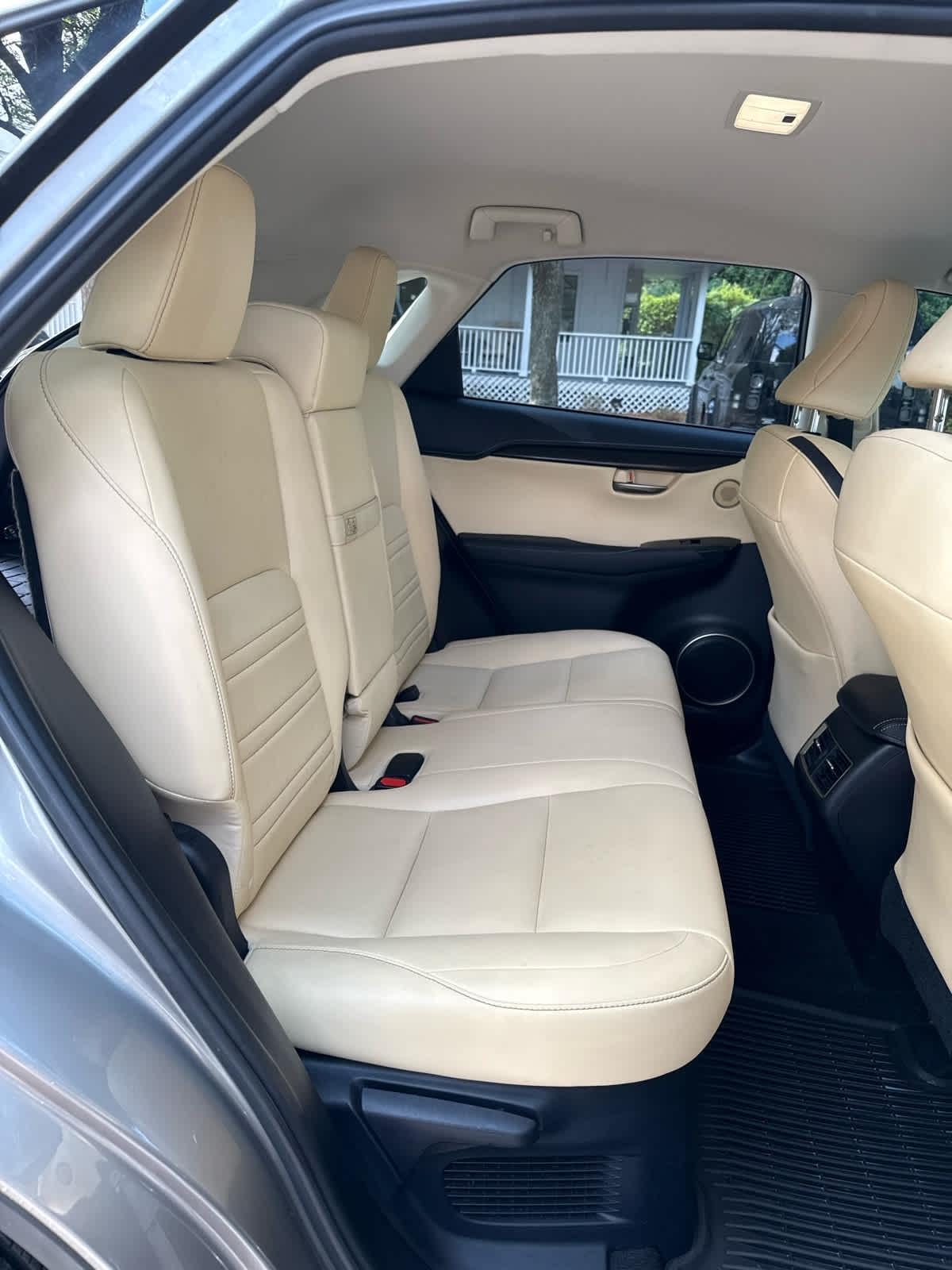 Lexus NX 200t  2017