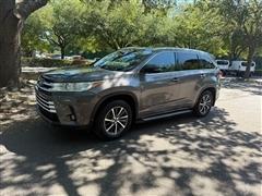 2017 Toyota Highlander 