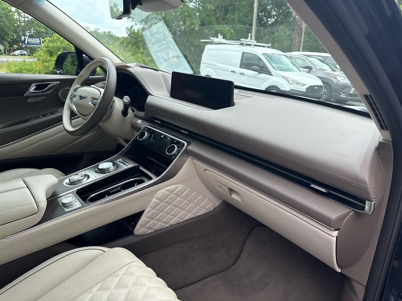 Genesis GV80  2024
