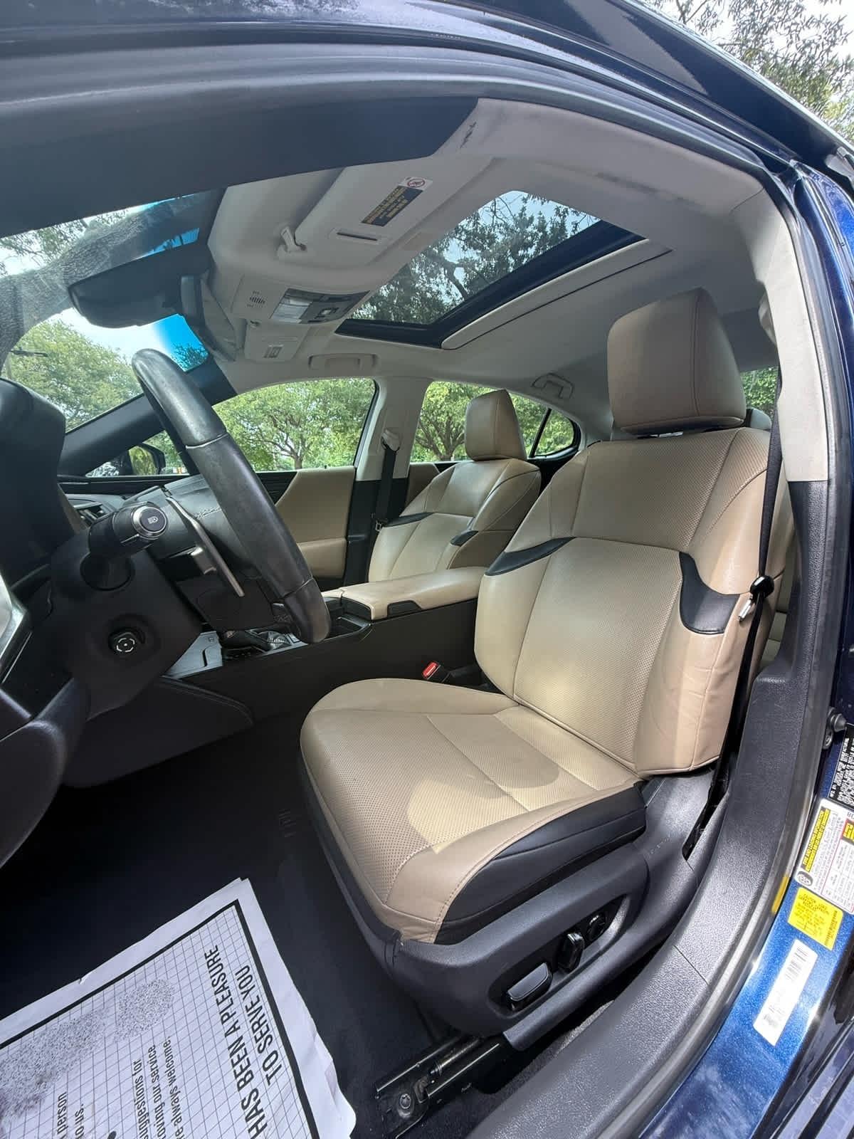 Lexus ES 350  2021