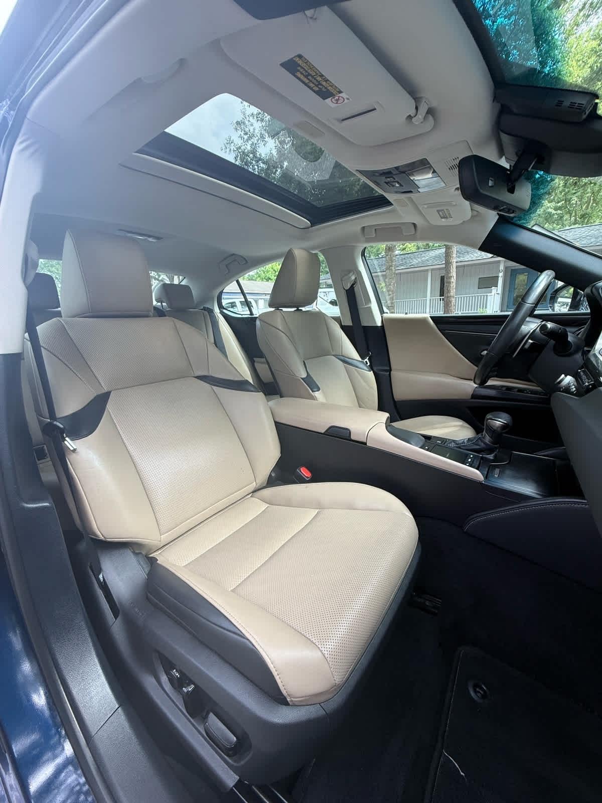 Lexus ES 350  2021