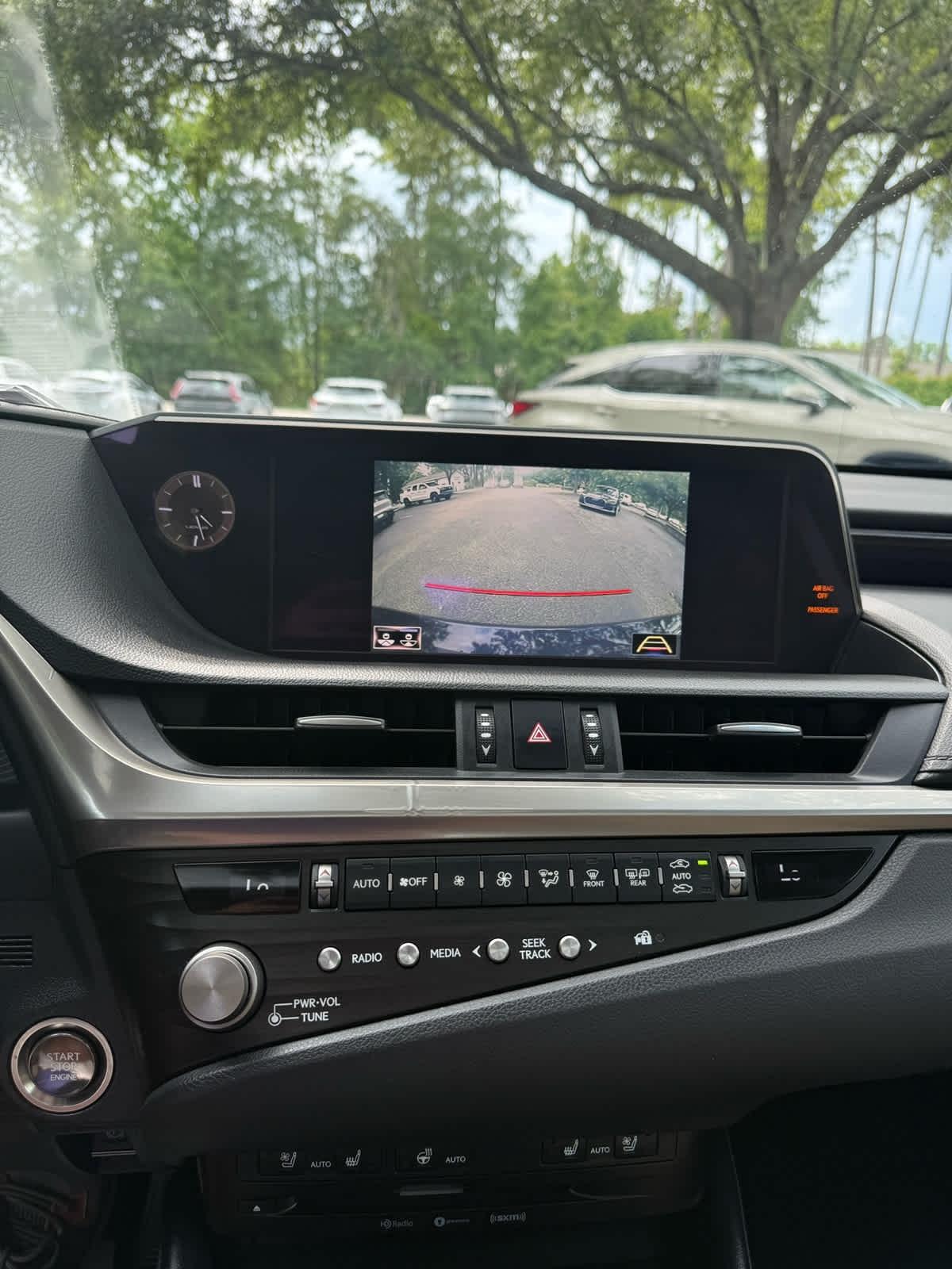 Lexus ES 350  2021