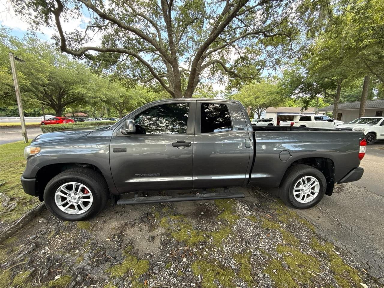 Toyota Tundra  2019