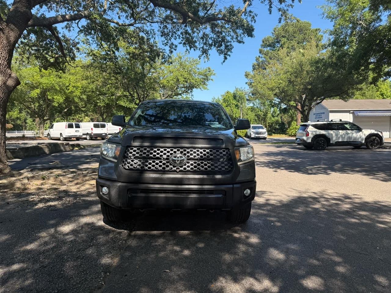 Toyota Tundra  2019