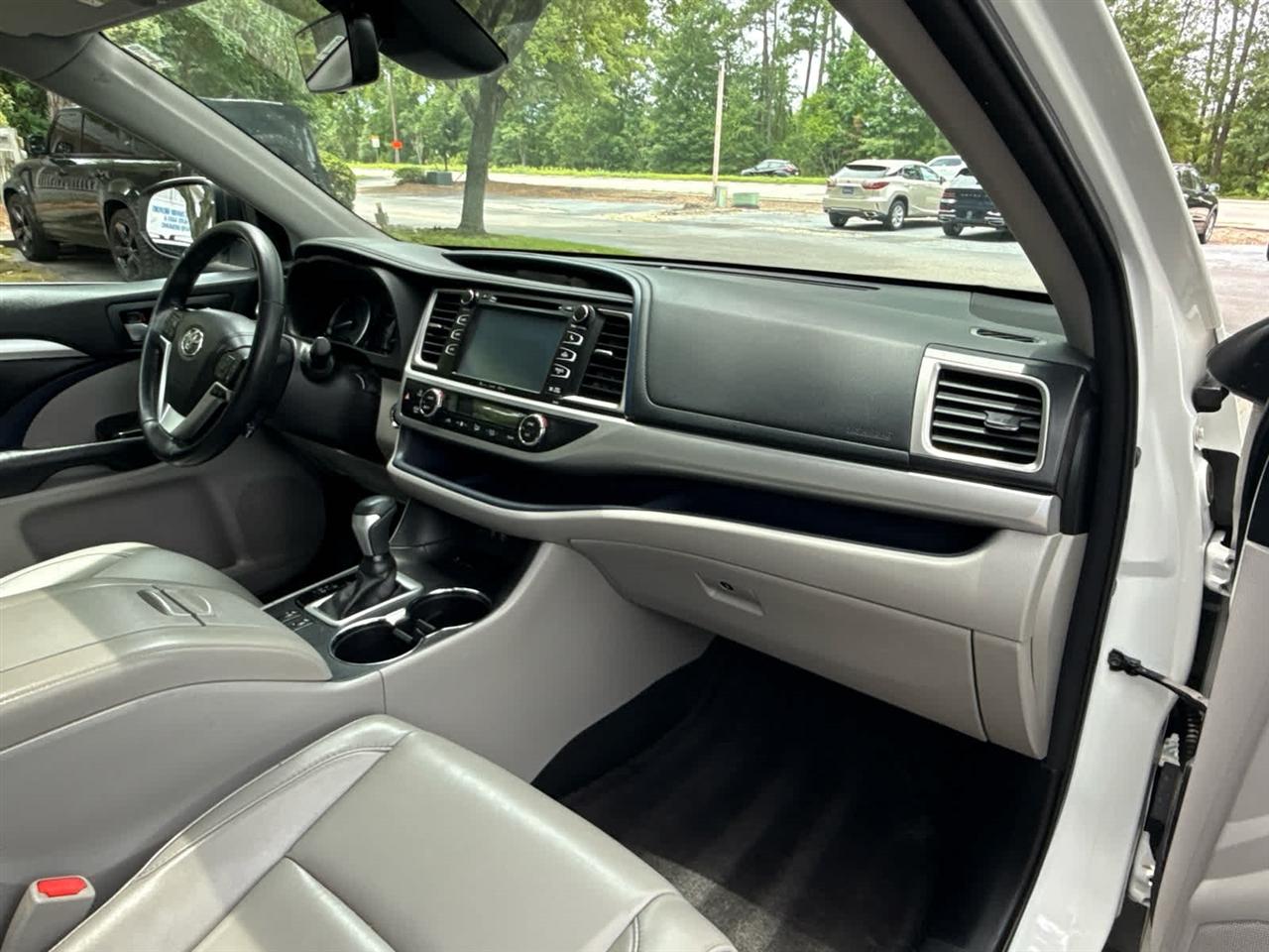 Toyota Highlander  2018