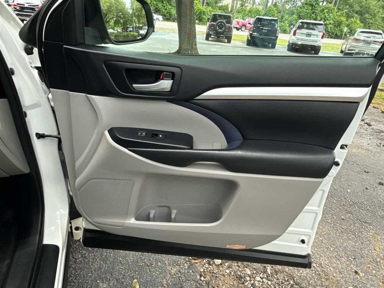 Toyota Highlander  2018