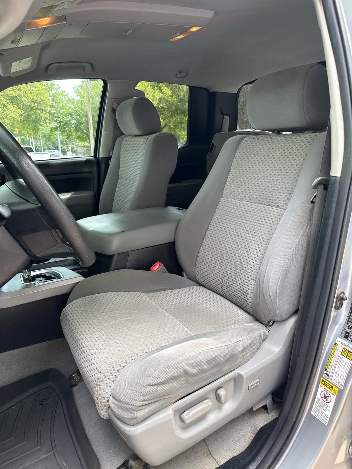Toyota Tundra  2011