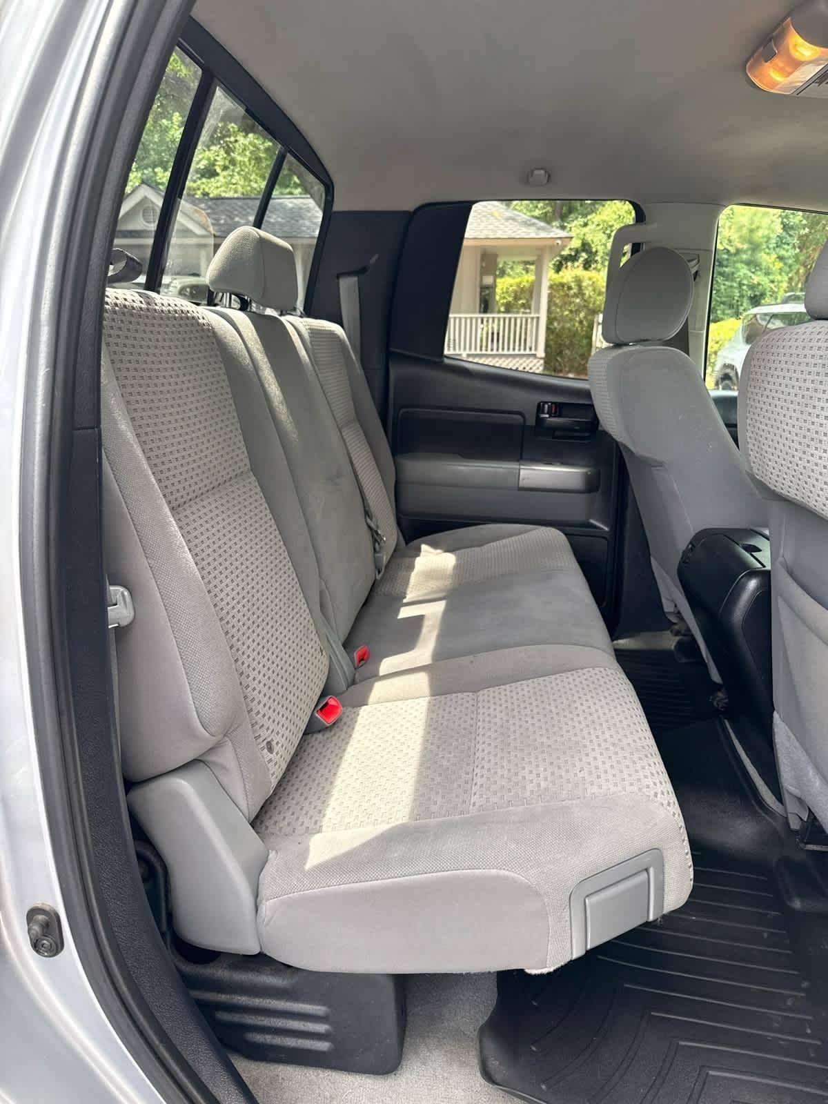 Toyota Tundra  2011