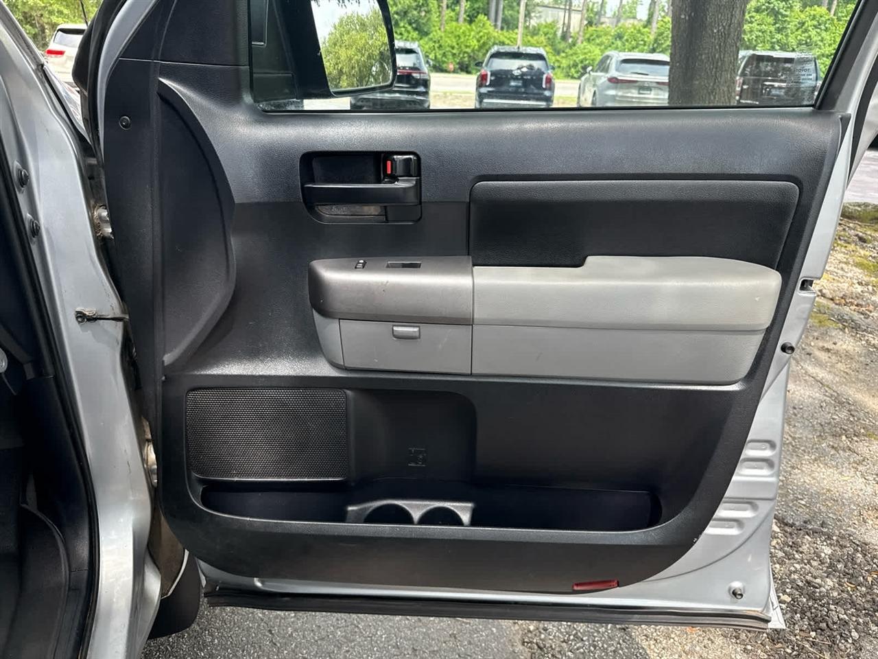 Toyota Tundra  2011