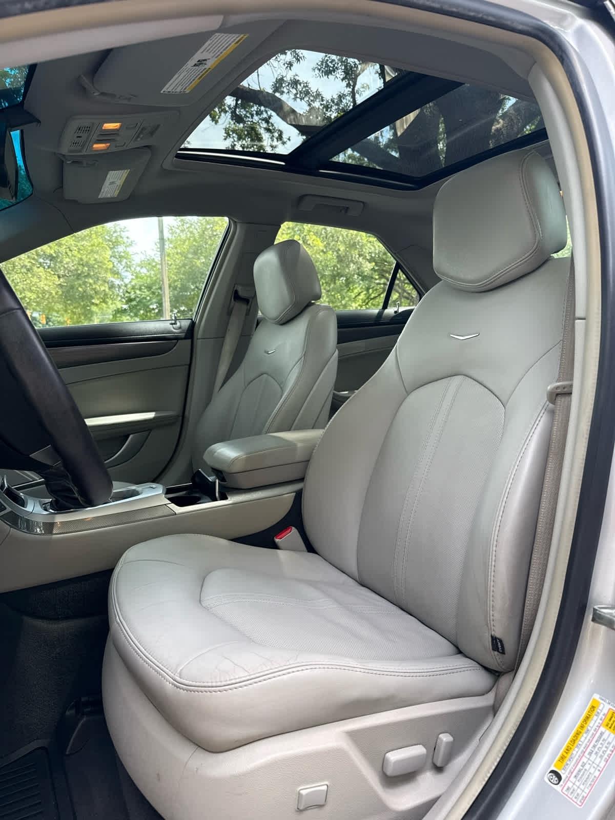 Cadillac CTS  2010