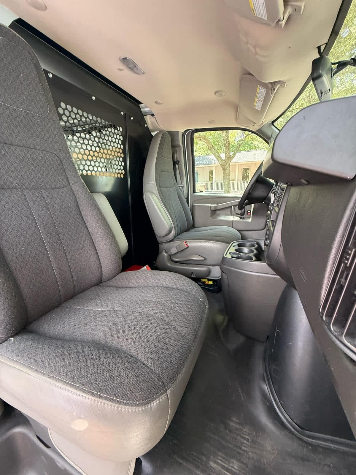 GMC Savana  2025
