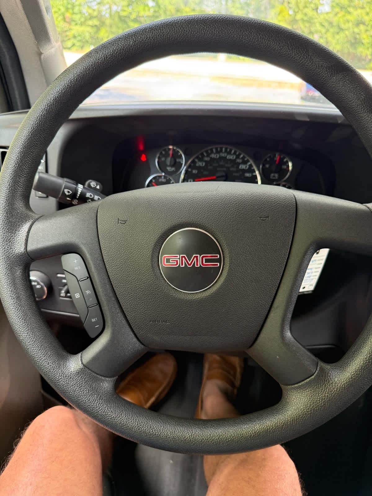 GMC Savana  2025