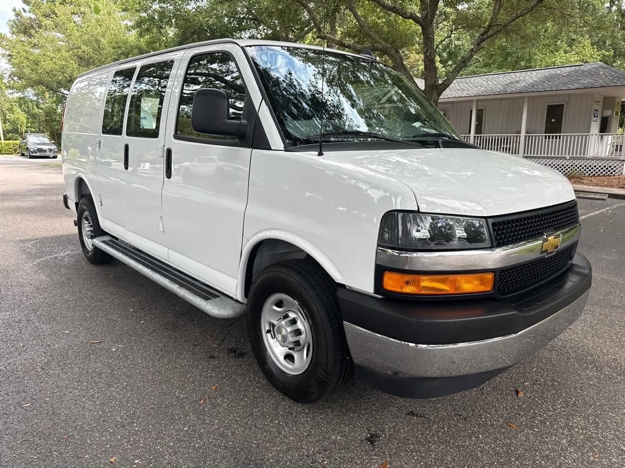 Chevrolet Express  2025
