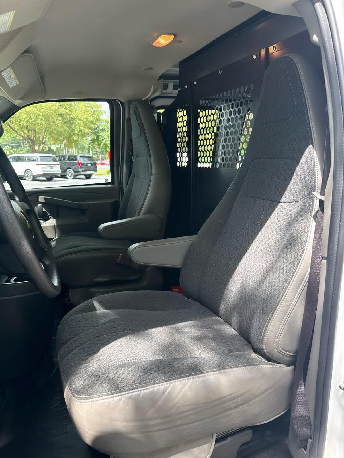 Chevrolet Express  2025