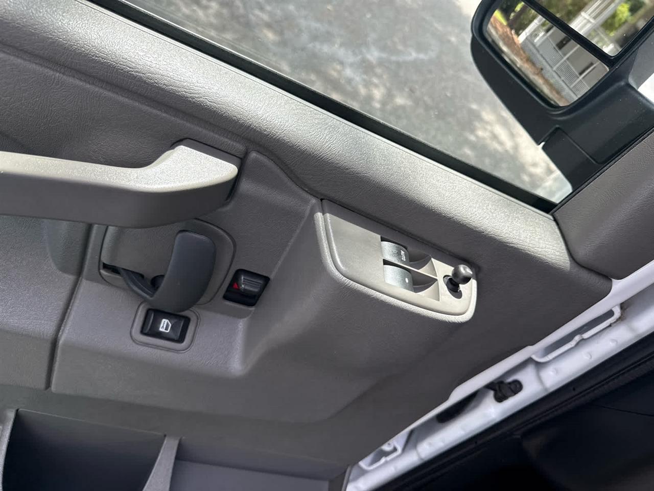 Chevrolet Express  2025