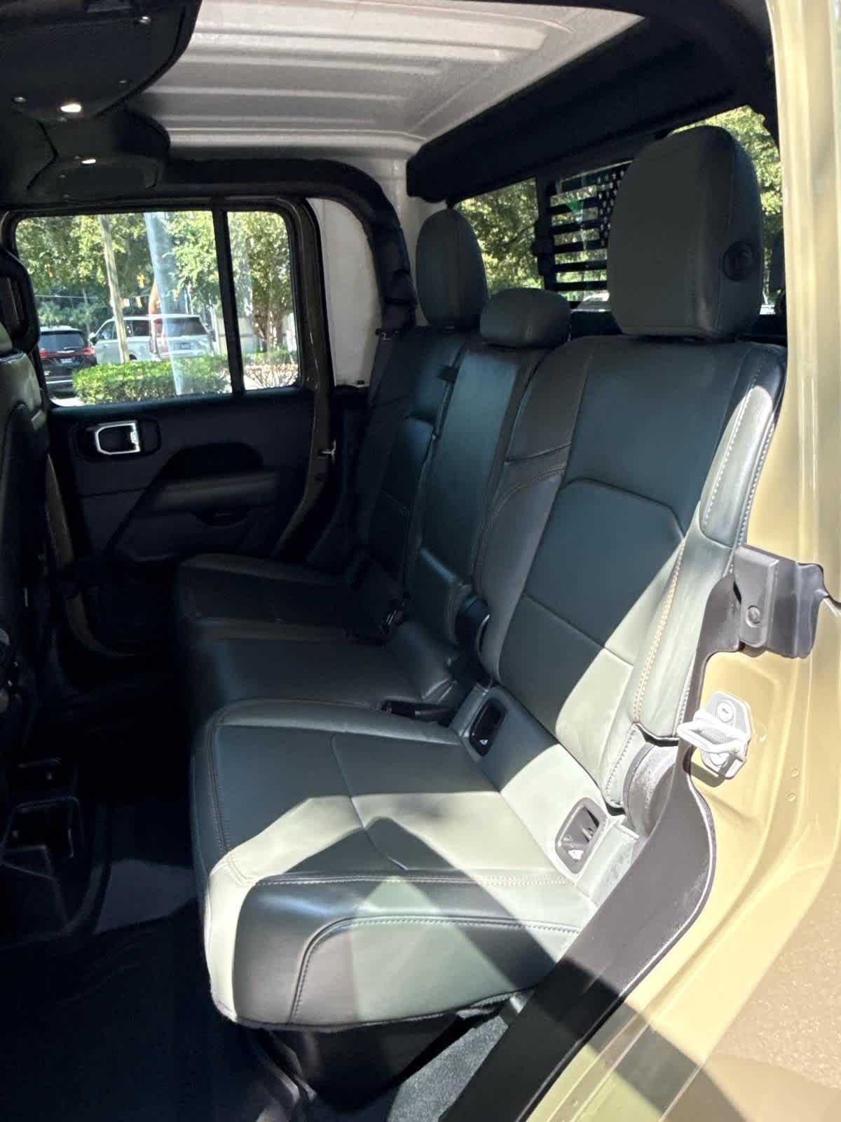 Jeep Gladiator  2025