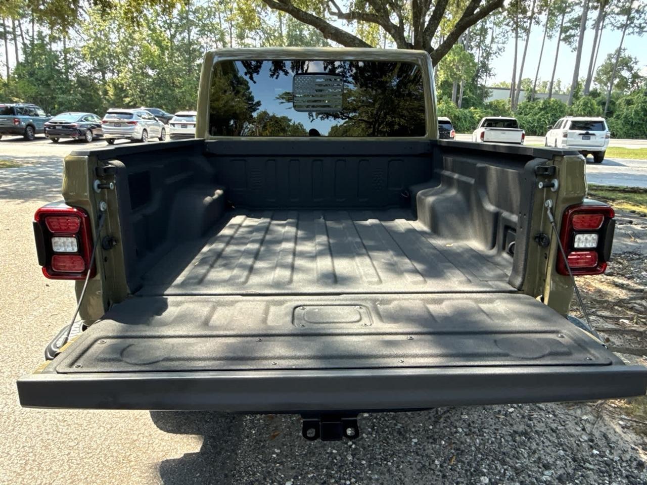 Jeep Gladiator  2025